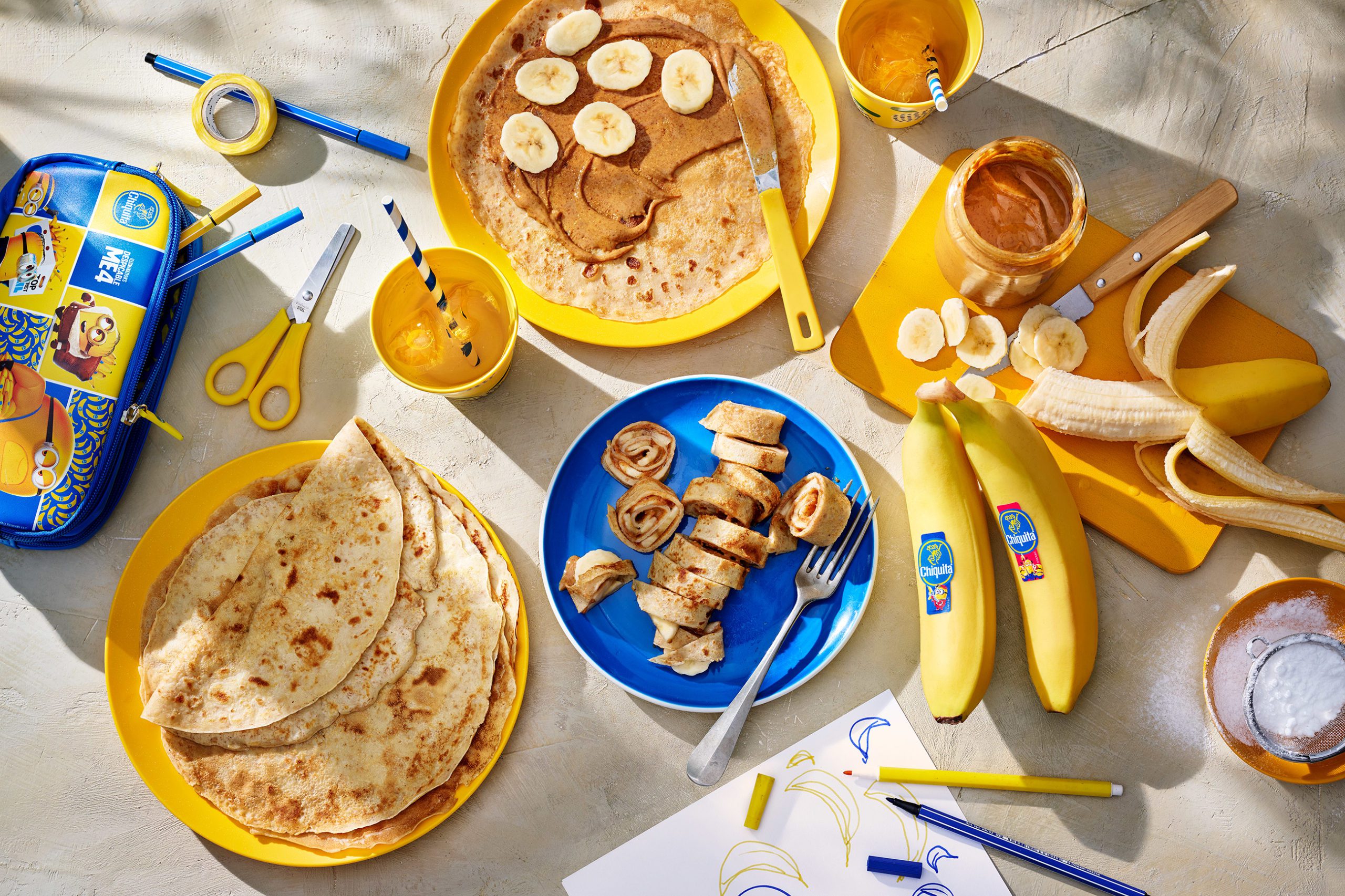 Pannenkoekrolletjes met pindakaas en Chiquita-banaan